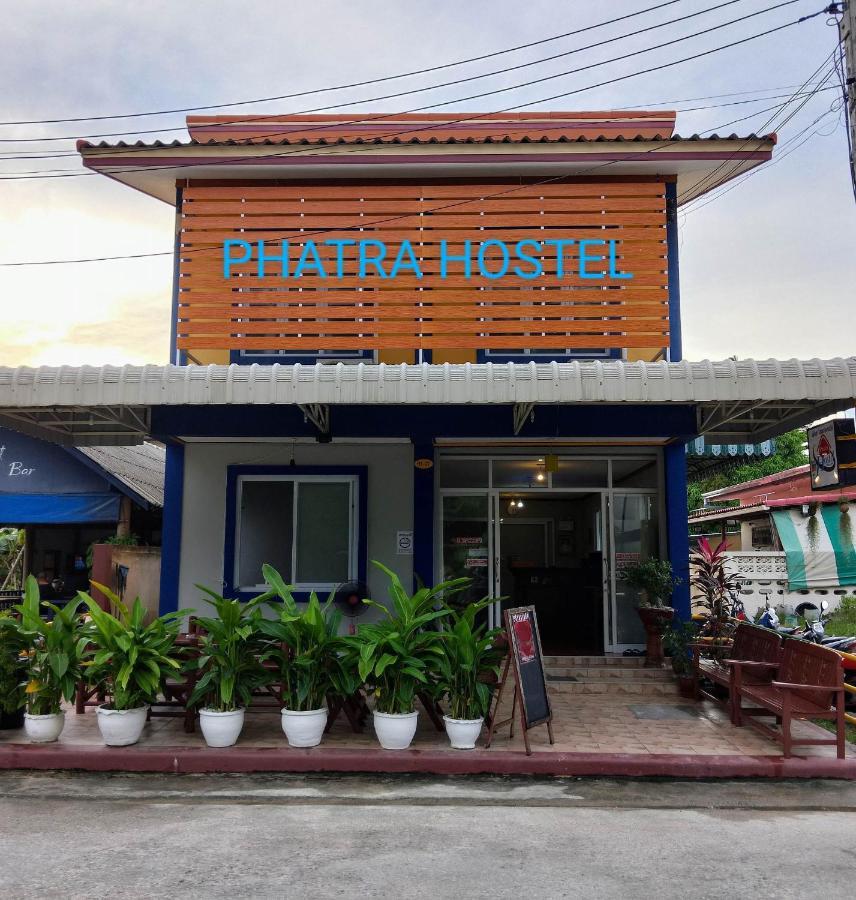 Phatra Hostel Thongsala Exterior foto